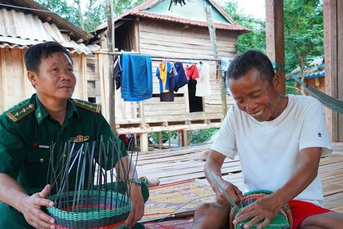 Đồng bào Ma Coong vươn lên làm giàu, xây dựng quê hương biên giới ấm no