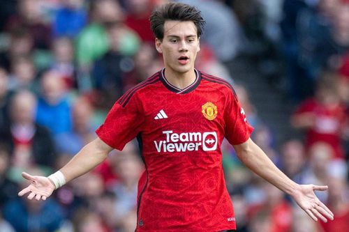 Thần đồng Nam Mỹ chính thức rời Old Trafford, MU kiếm bẫm