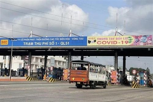 Bộ GTVT giải thích lý do chưa tháo dỡ các trạm thu phí trên Quốc lộ 51