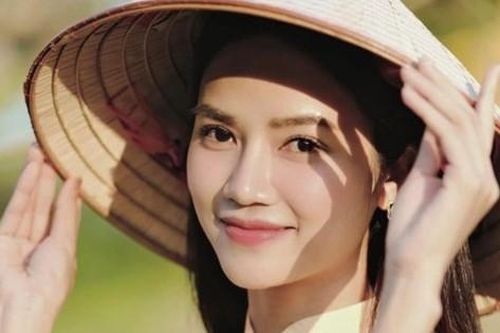 'Gái quê' Anh Đào tự nhận có 'tố chất' bẩm sinh, chuyên vai xuất thân nông thôn