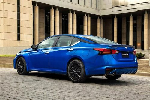 'Kẻ hạ bệ' Toyota Camry ra mắt với thiết kế siêu đẹp, giá gần 630 triệu đồng