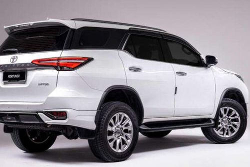 Toyota Fortuner 2024 'lột xác' với diện mạo mới đậm chất thể thao, chi phí khách cần bỏ ra cực rẻ