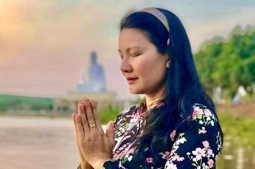 Diễn viên Kiều Trinh báo tin tang sự, nhiều nghệ sĩ gửi lời chia buồn