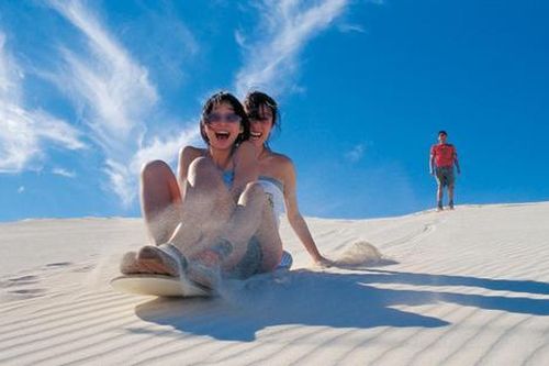 Nghỉ lễ 2/9, cùng khám phá bờ biển cách thành phố 50km được ví như 'Hawaii của Việt Nam'