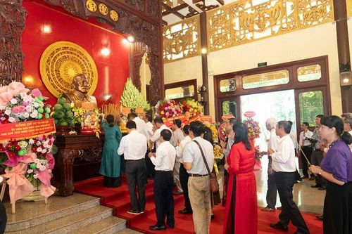 An Giang kỷ niệm 136 năm Ngày sinh Chủ tịch Tôn Đức Thắng
