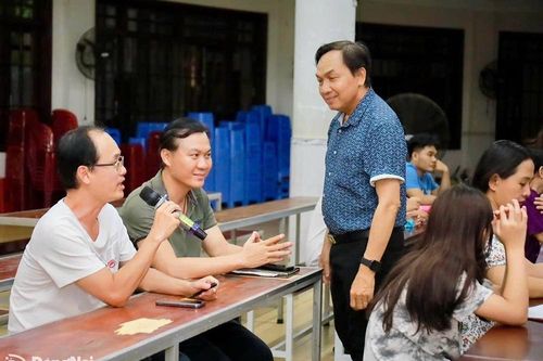 Lớp học tiếng Anh miễn phí cho mọi người