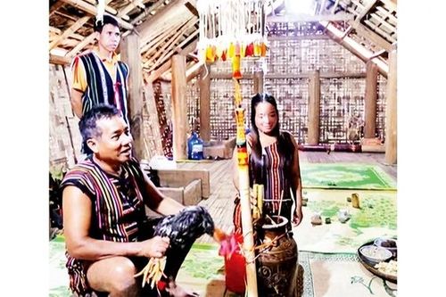 Lễ cúng thần rừng của người Mạ