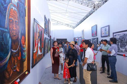 Nét đẹp mỹ thuật Nam miền Trung và Tây Nguyên