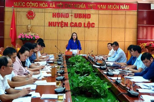 Ban Pháp chế Hội đồng Nhân dân tỉnh khảo sát tại huyện Cao Lộc