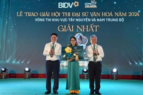Cán bộ BIDV Lâm Đồng đoạt giải Nhất Hội thi Đại sứ văn hóa BIDV khu vực Tây Nguyên và Nam Trung Bộ năm 2024