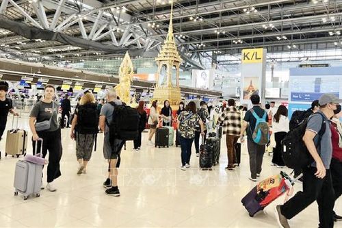 Tăng trưởng kinh tế Thái Lan tăng tốc nhờ tiêu dùng, du lịch
