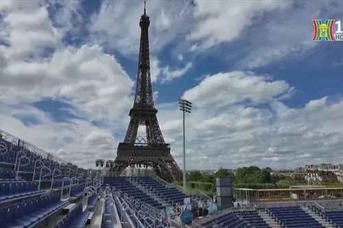 Pháp cải tạo SVĐ tháp Eiffel để phục vụ Paralympic