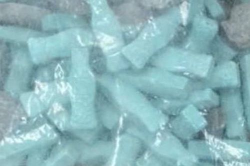 Bắt giữ đối tượng vận chuyển 100 viên thuốc lắc để lấy 1 triệu tiền công