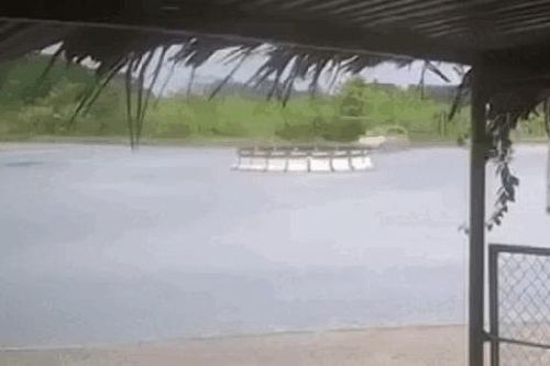 Thông tin mới vụ xe phân khối lớn húc văng ô tô khiến 3 người bị thương ở Yên Bái