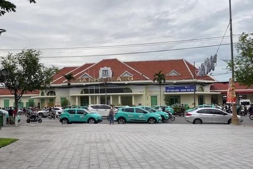 Ga Nha Trang thông tin vụ 'tàu về chậm, ngồi phòng chờ VIP mất 20 nghìn'