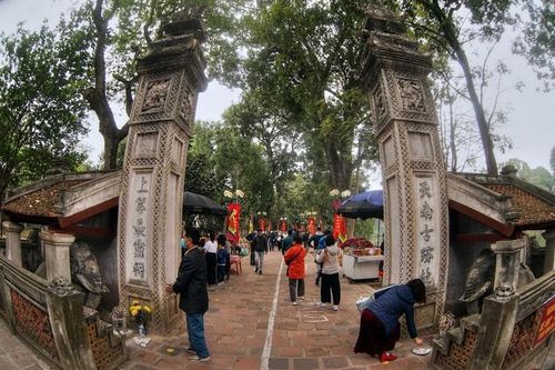 Hai ngôi đền Hà Nội vừa thành 'điểm du lịch DTQG đặc biệt'