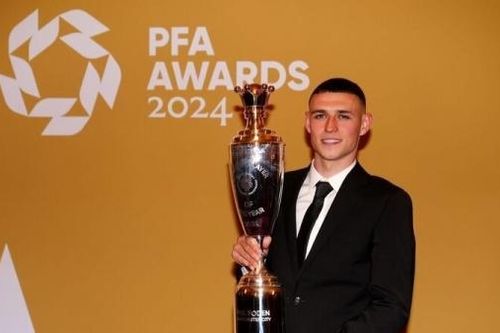 Tiền vệ Phil Foden được vinh danh cầu thủ xuất sắc nhất Ngoại hạng Anh 2023/24