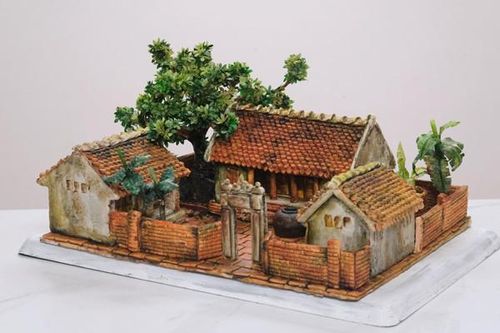 Cô gái trẻ 'gây sốt' khi tái hiện ngôi nhà cổ 3 gian bằng bánh Trung thu độc đáo