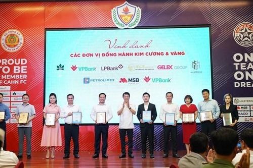 VPBank hợp tác cùng CLB Bóng đá Công an Hà Nội và PVF Công an nhân dân kiến tạo tài năng bóng đá trẻ