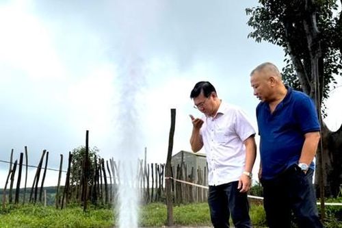 Nhận định ban đầu về hiện tượng giếng khoan tự phun ở Gia Lai