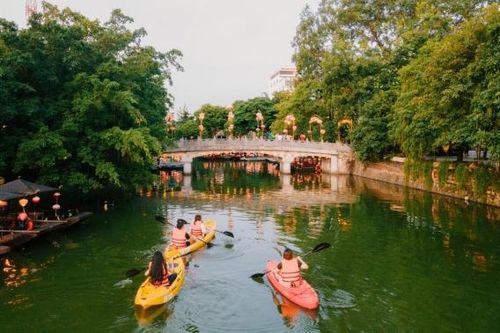 Trải nghiệm chèo Sup, thuyền Kayak tại Phố cổ Hoa Lư - Ninh Bình