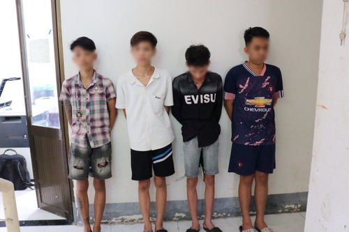 4 đối tượng lấy trộm gần 100 đồng hồ nước của người dân