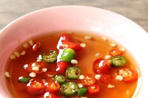 Ba không khi ăn nước mắm