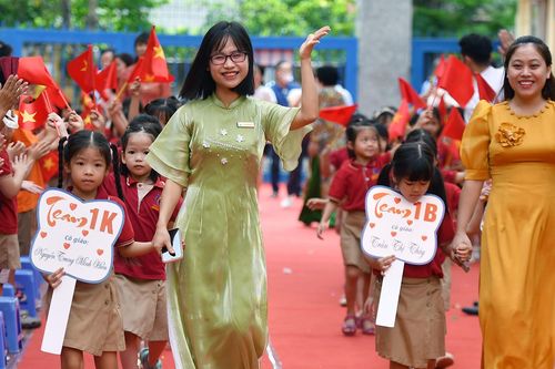 Là giáo viên, tôi thấy việc phụ huynh chọn thầy cô có thể là động lực tốt