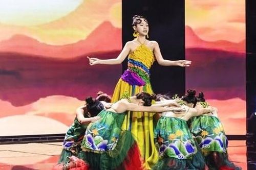 Ca sĩ 15 tuổi trở thành đại sứ danh dự chương trình Đỉnh cao âm nhạc 2024