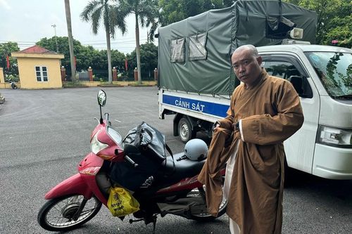 Người đàn ông giả nhà sư bán hương từ thiện, sàm sỡ phụ nữ ở Hải Dương