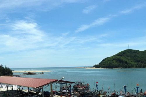 Thừa Thiên-Huế: Nhiều nỗi lo 'bủa vây' cảng cá Tư Hiền ở huyện Phú Lộc