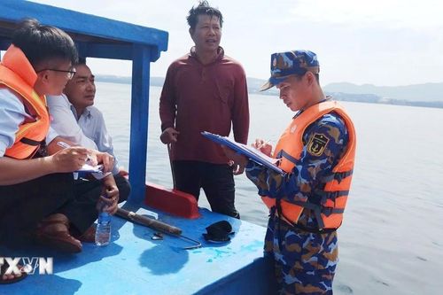Phối hợp tuần tra và kiểm soát vùng nước cấm Căn cứ quân sự Cam Ranh