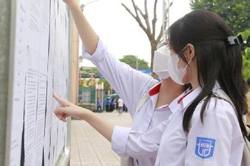 Bản tin 21/8: Gần 1.600 thí sinh bị sai lệch điểm thi vào lớp 10