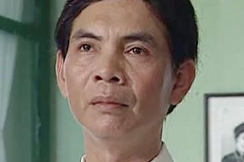 Huyền thoại của phim 'Sóng ở đáy sông' bất ngờ xuất hiện sau nhiều năm ở ẩn