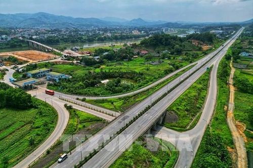 Cục Đường bộ Việt Nam đề xuất điều chỉnh quy mô 4 đoạn tuyến cao tốc