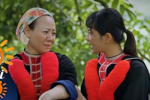 Mẹ Thu Hà Ceri 'Đi giữa trời rực rỡ' lộ quá khứ đanh đá có tiếng, ai nghe tới tên cũng phải sợ