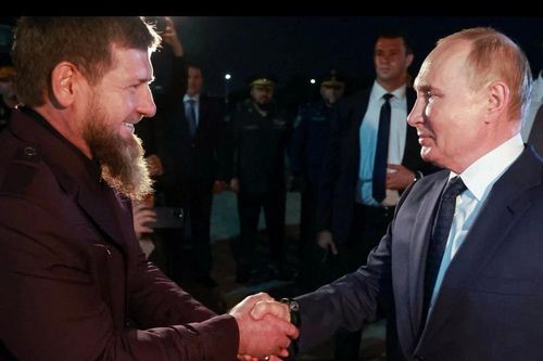 Tổng thống Nga Vladimir Putin thăm Chechnya lần đầu tiên sau 13 năm