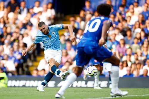 Cơn hỗn loạn tại sân Stamford Bridge