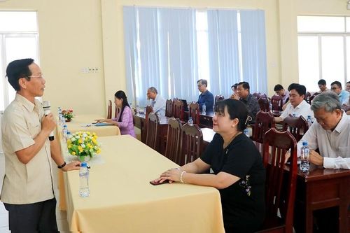 Triển khai hiệu quả các nghị quyết, kế hoạch của cấp trên về bảo vệ nền tảng tư tưởng của Đảng