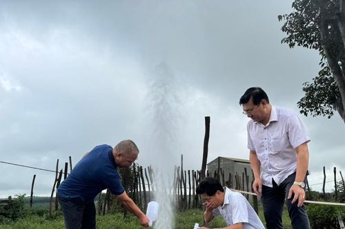 Mẫu nước và khí ở giếng khoan tự phun tại huyện Chư Prông là bình thường