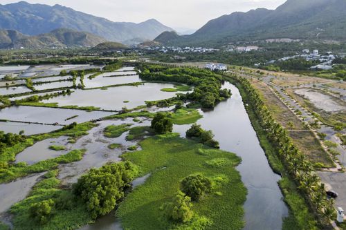 Trả lại sự trong lành cho một dòng sông - Kỳ 3: Khơi thông những dòng sông
