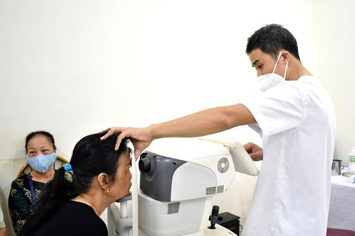 Nâng cao chất lượng khám, chữa bệnh