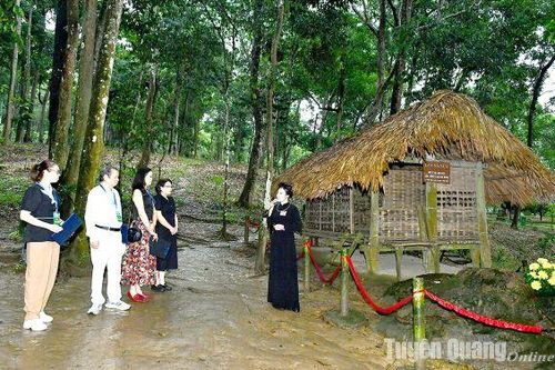 Thi hướng dẫn viên du lịch tại điểm 6 tỉnh Việt Bắc năm 2024