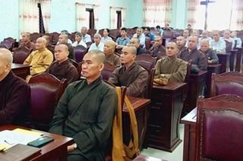 Quảng Điền phổ biến kiến thức quốc phòng - an ninh cho 70 chức sắc, chức việc trong tôn giáo