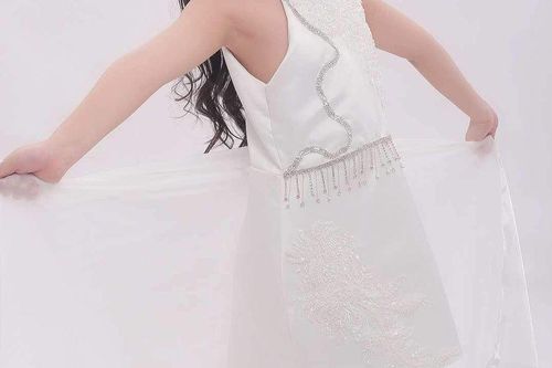 Mẫu nhí Huỳnh Hoa Thiên Ân hóa nàng thơ