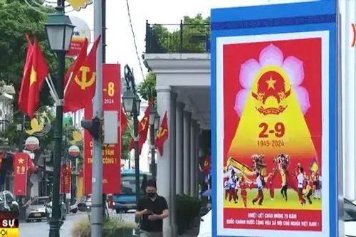 Hà Nội rực rỡ cờ hoa chào mừng ngày Quốc khánh