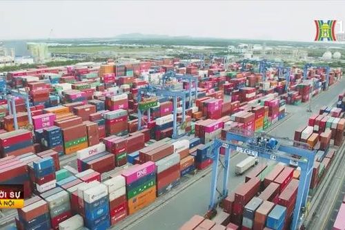 Hàng nghìn container tồn đọng tại các cảng biển