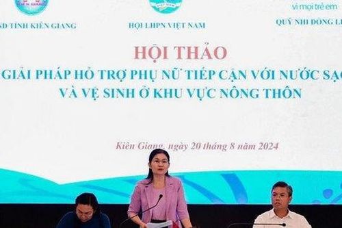 Hỗ trợ phụ nữ tiếp cận nước sạch và vệ sinh khu vực nông thôn