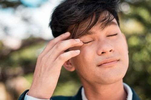 Ngứa mắt dùng thuốc gì?