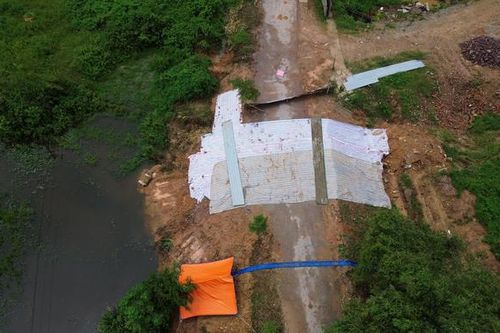 Hà Nội chỉ đạo xây dựng công trình khắc phục sự cố sụt lún đê hữu Cầu - Sóc Sơn